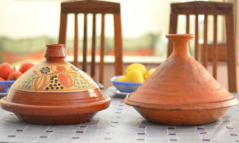 tagines-56a646843df78cf7728c3388.jpg