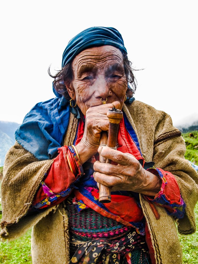 Old lady from Ghyangphedi.jpg