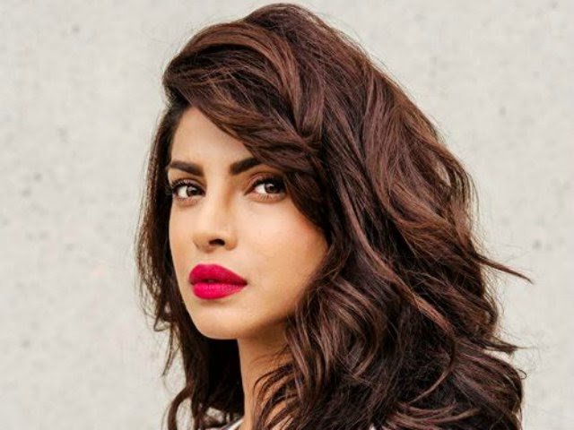 1614781-priyankachopra-1516597402.jpg