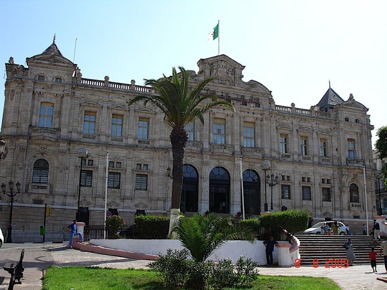 RealWorld_Oran_City_Hall.jpg