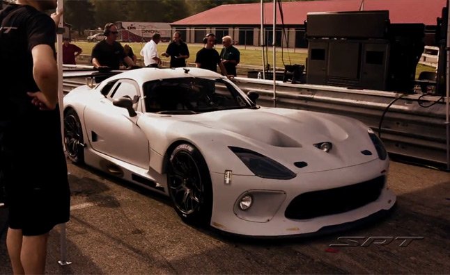 2013-srt-viper-gts-r.jpg