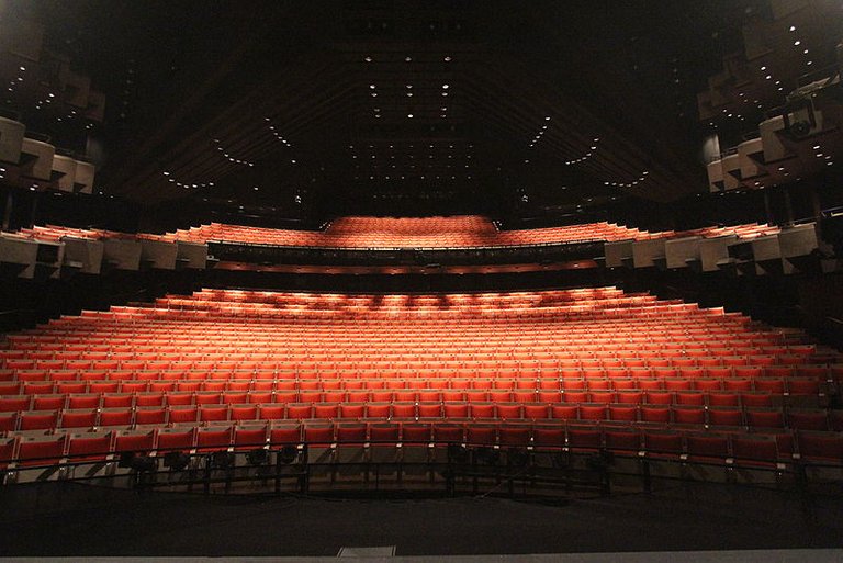 Joan_Sutherland_Theatre_Interior.JPG