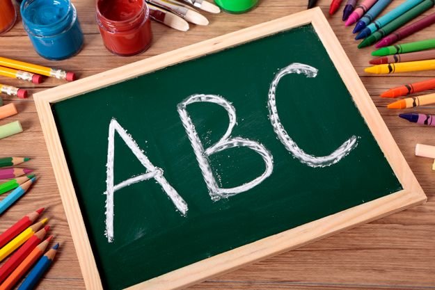 abc-on-a-small-blackboard_1101-352.jpg