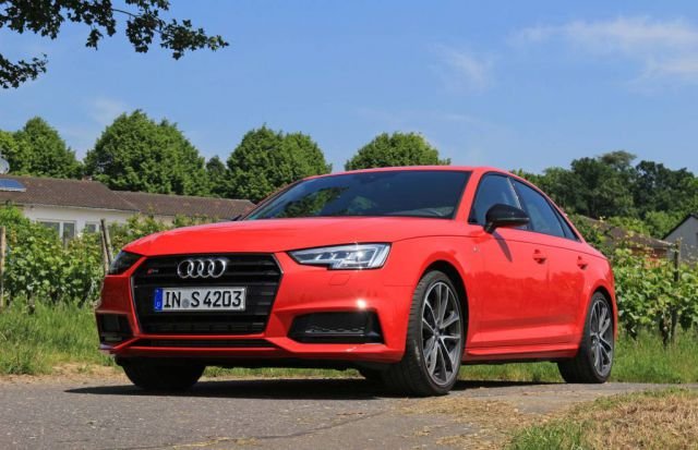 2018 Audi S4 Exterior.jpg