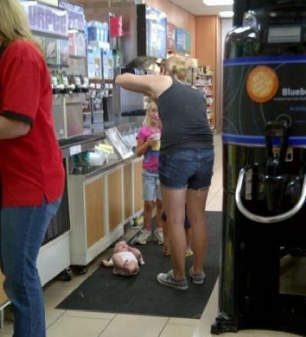 WTF-Mom-Fails3.jpg