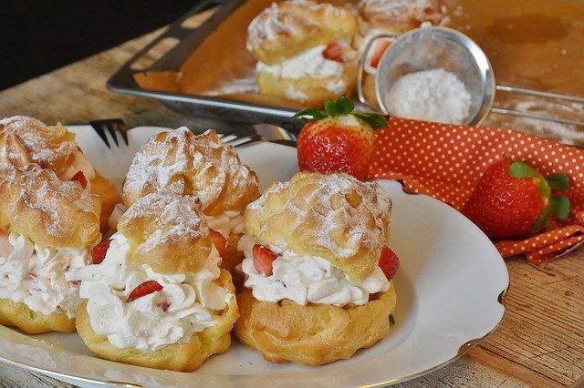 s-cream-puff-2092976_640.jpg