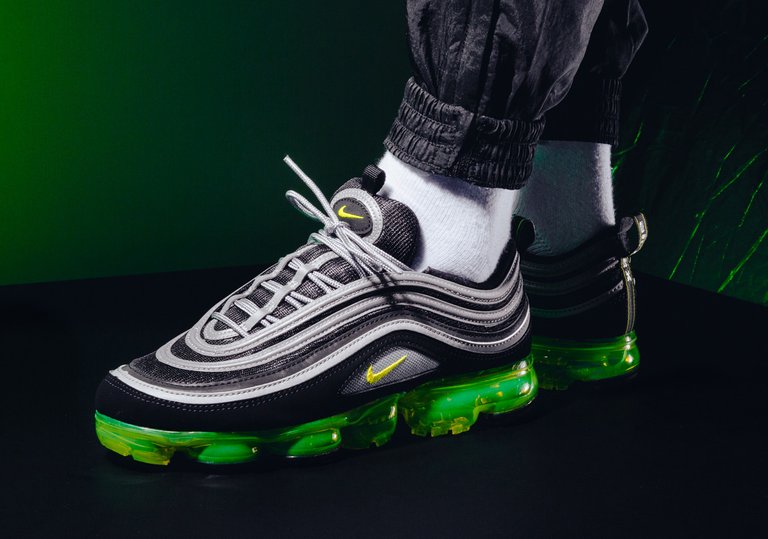 nike-vapormax-97-black-neon-release-date-1.jpg