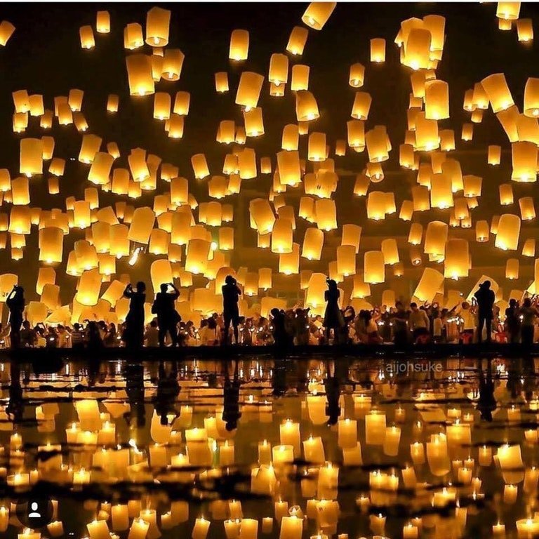 Lantern Festival, Chiang Mai, Thailand.jpg