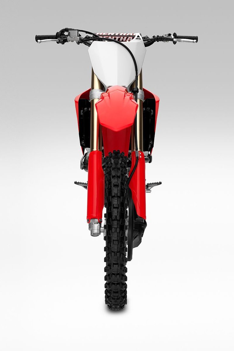 18_CRF250R_FRONT_-1.jpg