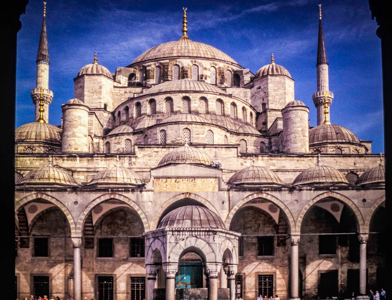 Blue_Mosque_04.jpg