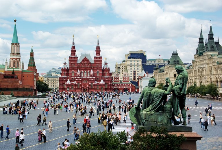 dreamstime_c_-_moscou_-_place_rouge_2.jpg