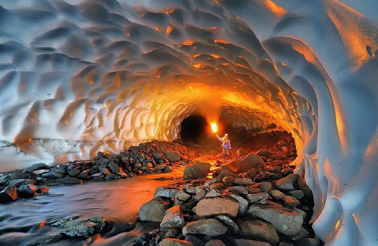 Ice-Cave-Mendenhall-9.jpg