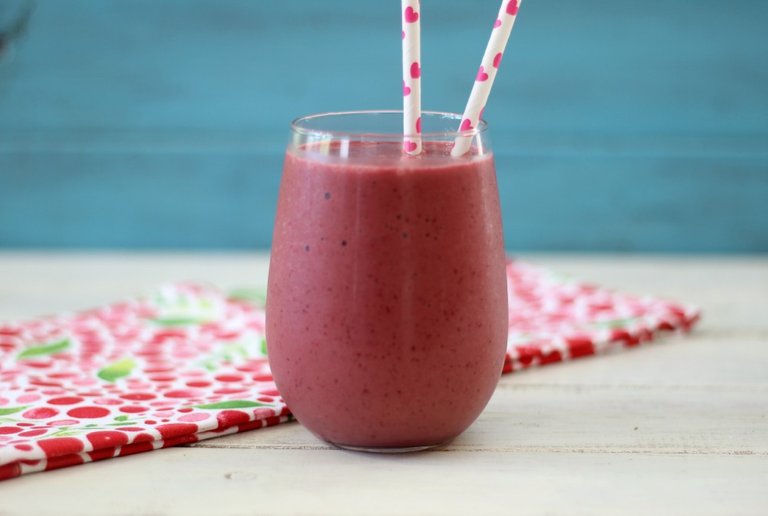 Very-Cherry-Smoothie-010a.jpg