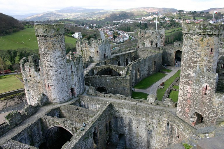 conwy-72273_1280.jpg