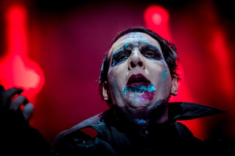 manson1n-3-web.jpg