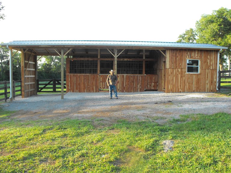 Moses with barn.JPG