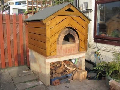 Structure Over Cob Oven.jpg