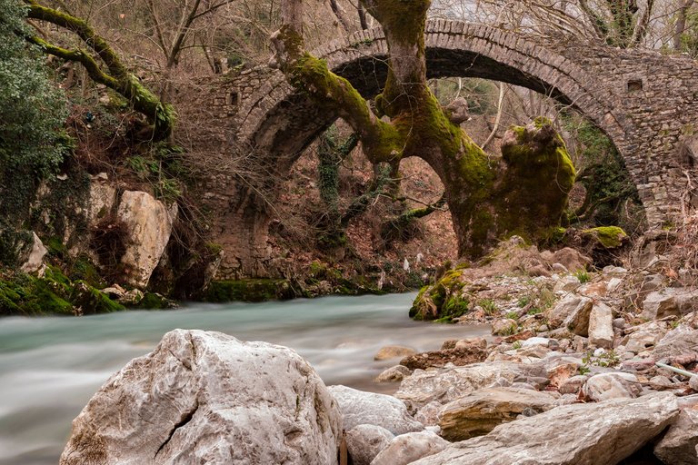 Tripotama Stone Bridge