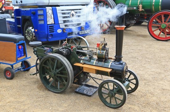 small-steam-engine.jpg