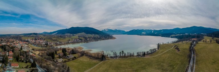 180315_Tegernsee_Pano2-.jpg