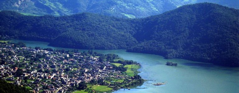 Pokhara-11-lakeside-sarangkot.jpg