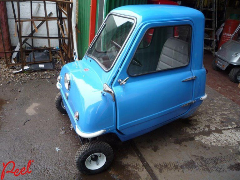 worlds-smallest-car-peel-p50-6.jpg