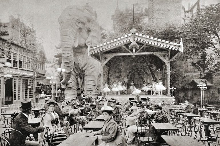 Moulin-Rouge-Paris-1900-Elephant-Garden.jpg