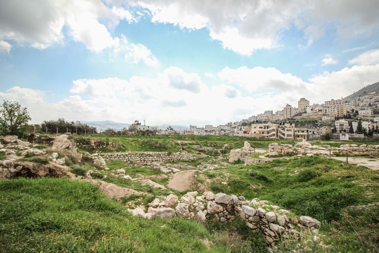 excavations-nablus-2.jpg