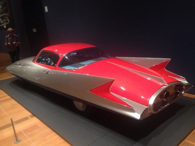 1955-Chrysler-Ghia-Streamline-X-Gilda.jpg