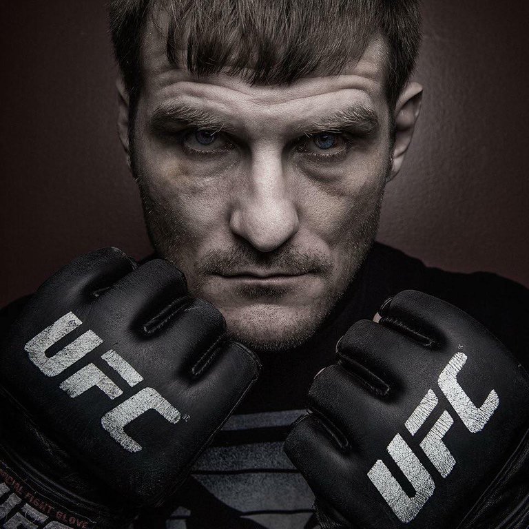 Stipe-miocic (2).jpg