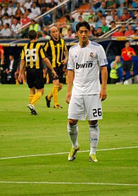 200px-Mesut_ozil_v_drese_realu_madrid.jpg