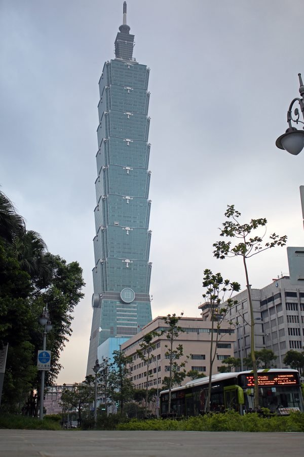 Taipei-101-from-the-street-600x900.jpg