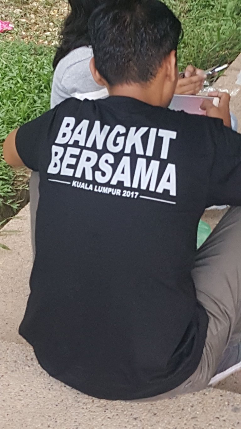 bangkit bersama.jpg