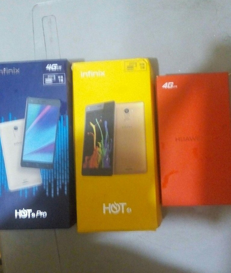 infinixhot.jpg