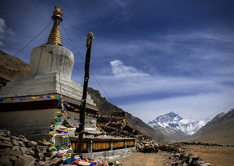 The temple at the foot of mount Qomolangma.jpg