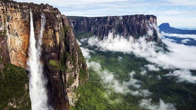 trekking-venezuela-salto-angel-003-680x383.jpg