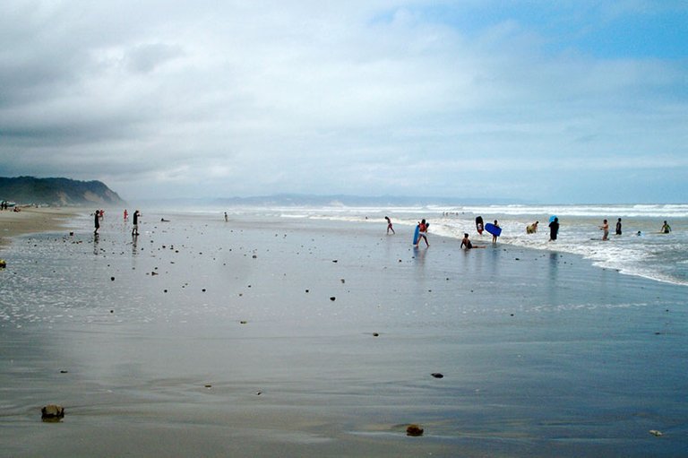 Mejores-playas-de-Ecuador-Canoa.jpg