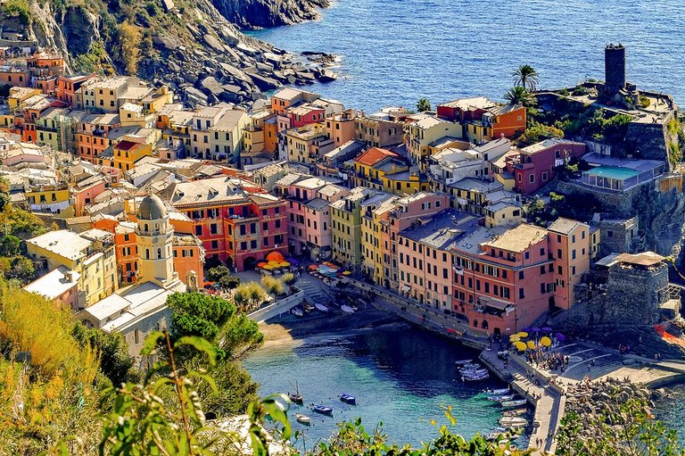 cinque-terre-2932111_960_720.jpg