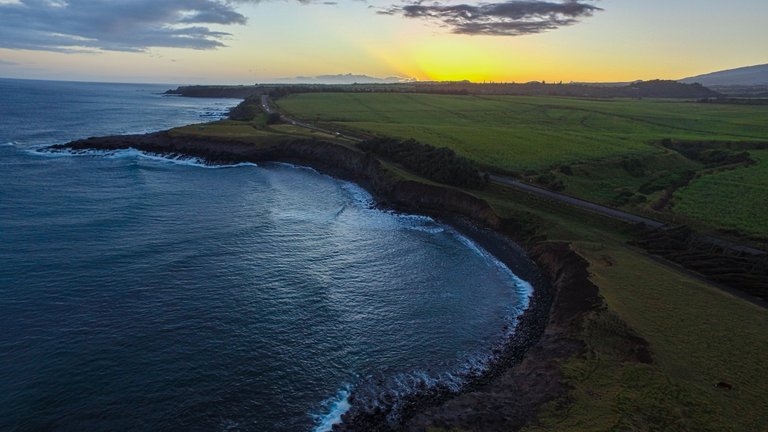 Hookipa looking East.jpg