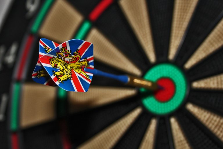 darts-target-bull-s-eye-delivering-37604.jpeg