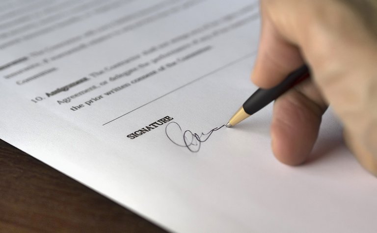 signature.jpg