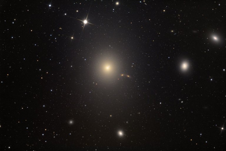 M87_Galaxy_from_the_Mount_Lemmon_SkyCenter_Schulman_Telescope_courtesy_Adam_Block.jpg