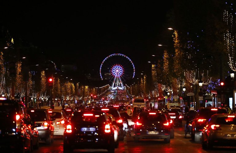 The Champs Elysee Avenue.jpg