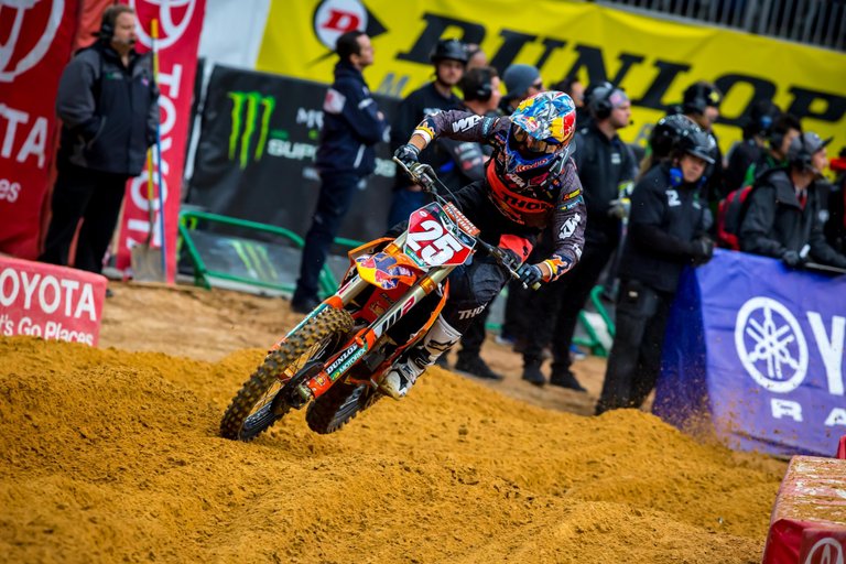 157065_musquin_sx18_houston_rs_0772_1.jpg