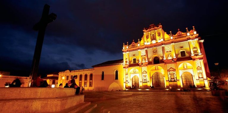 catedral_san_cristobal_de_las_casas_02.jpg