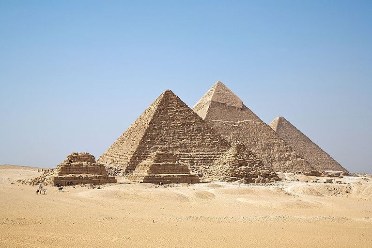 All_Gizah_Pyramids (1).jpg