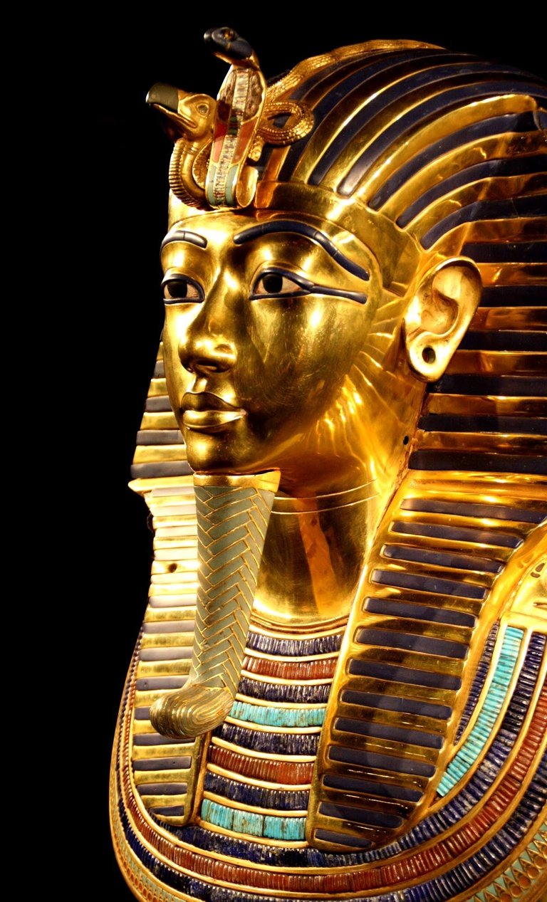 ancient-death-mask-egypt-33571.jpg