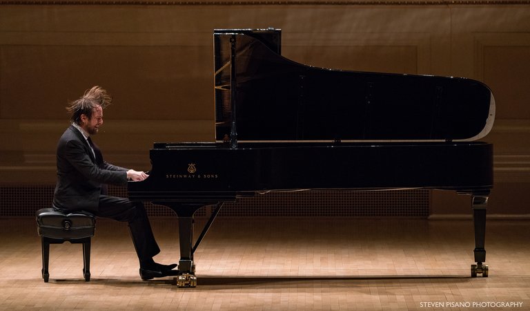 Pianist_Trifonov.jpg