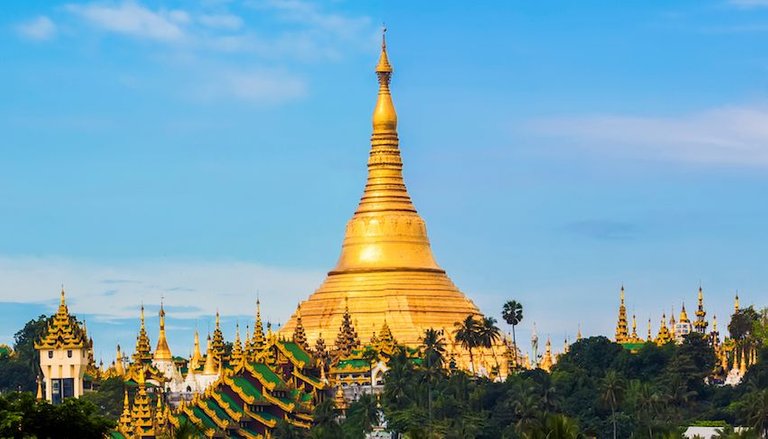 Yangon-Schwedagon-Pagoda-.jpg