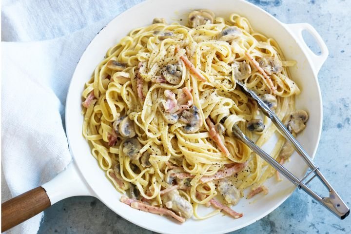 creamy-bacon-carbonara-98843-1.jpeg